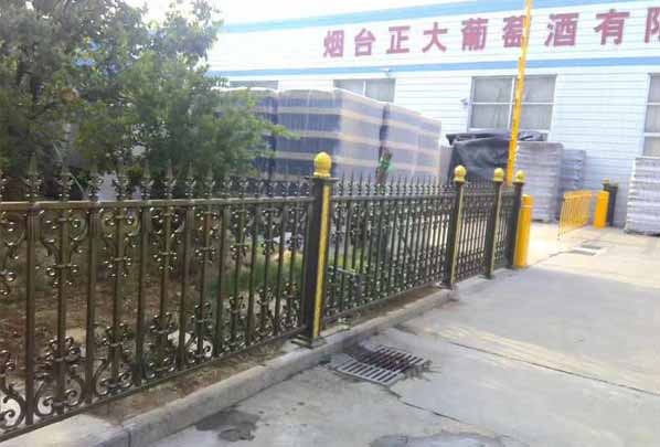 靜電噴繪護(hù)欄6